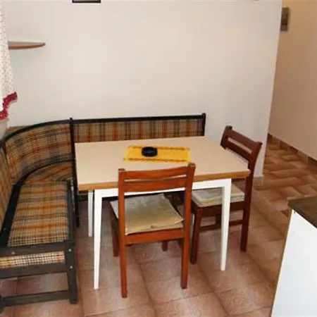 Lejlighed Apartment Brna Brna
